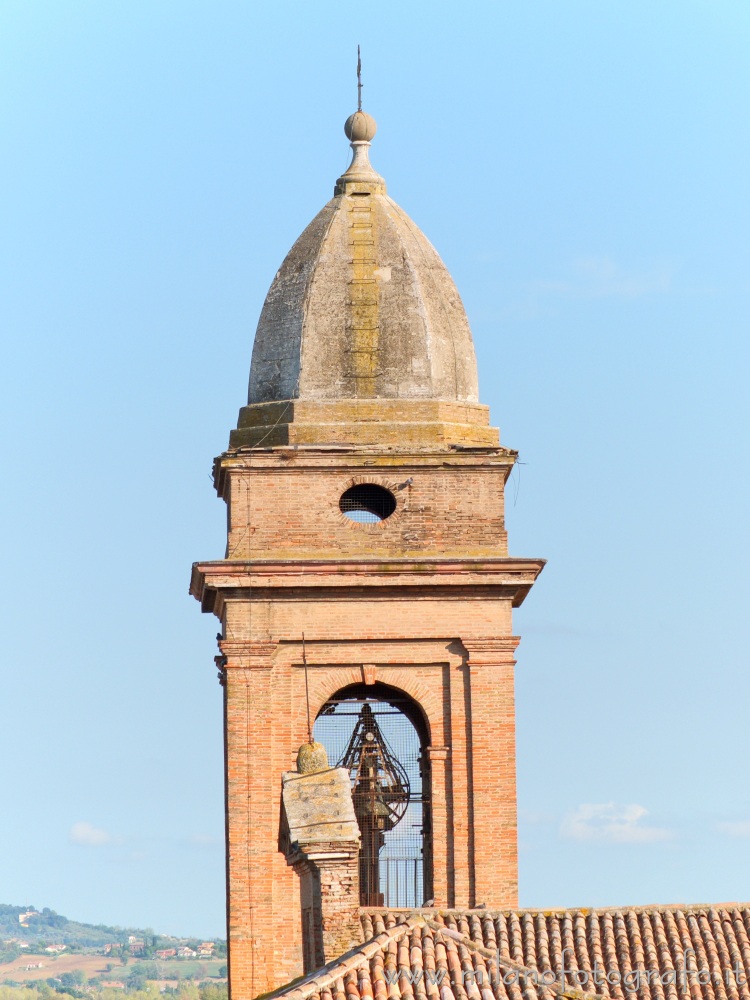 Santarcangelo di Romagna (Rimini) - Parte superiore del campanile della Chiesa della Beata Vergine del Rosario